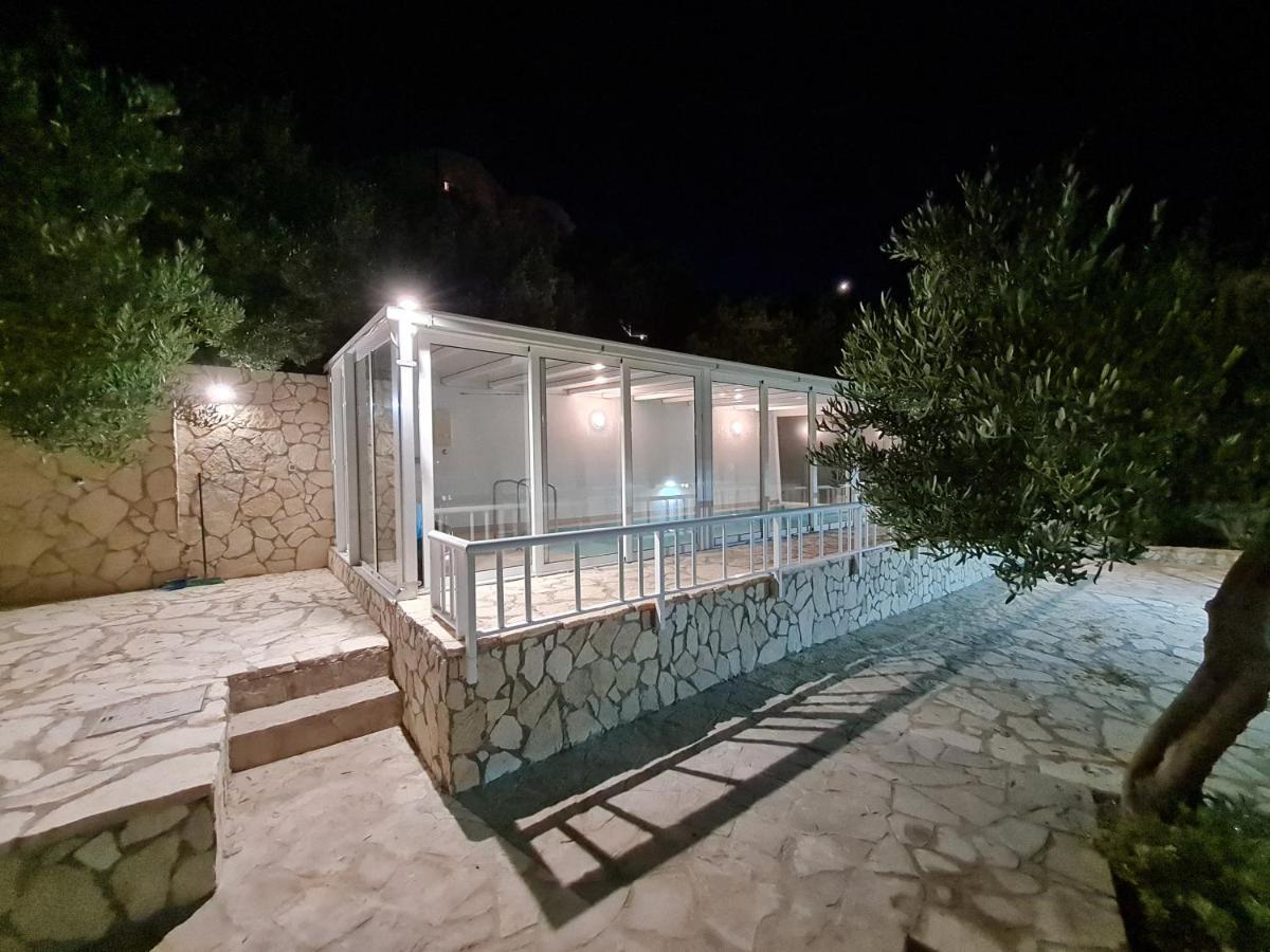 Vila Maslina Apartments Mit Pool Und Garten Nahe Am Strand Tučepi Dış mekan fotoğraf